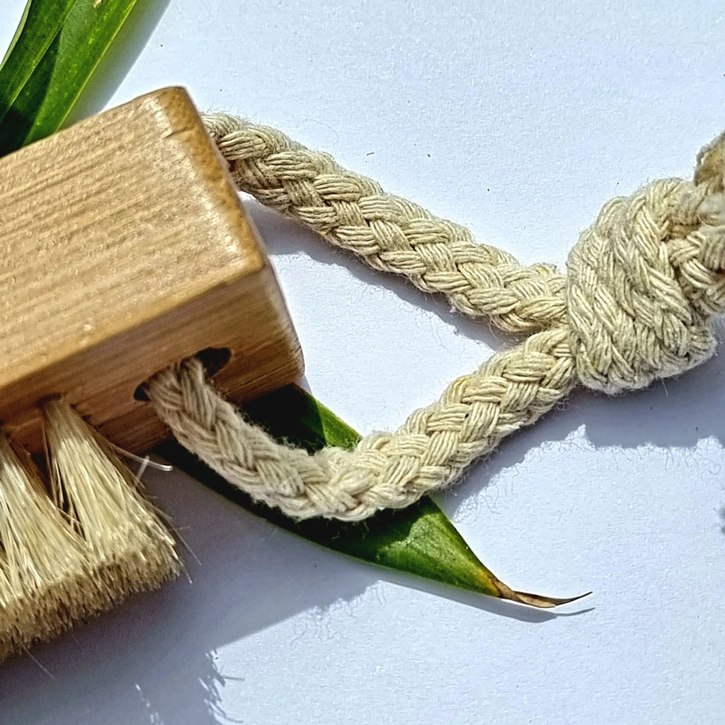 Natural Wooden Nail Brush | Sustainable Bamboo Nail Beauty Brush with Plant Based Bristles