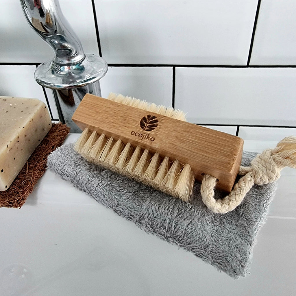 Natural Wooden Nail Brush | Sustainable Bamboo Nail Beauty Brush with Plant Based Bristles