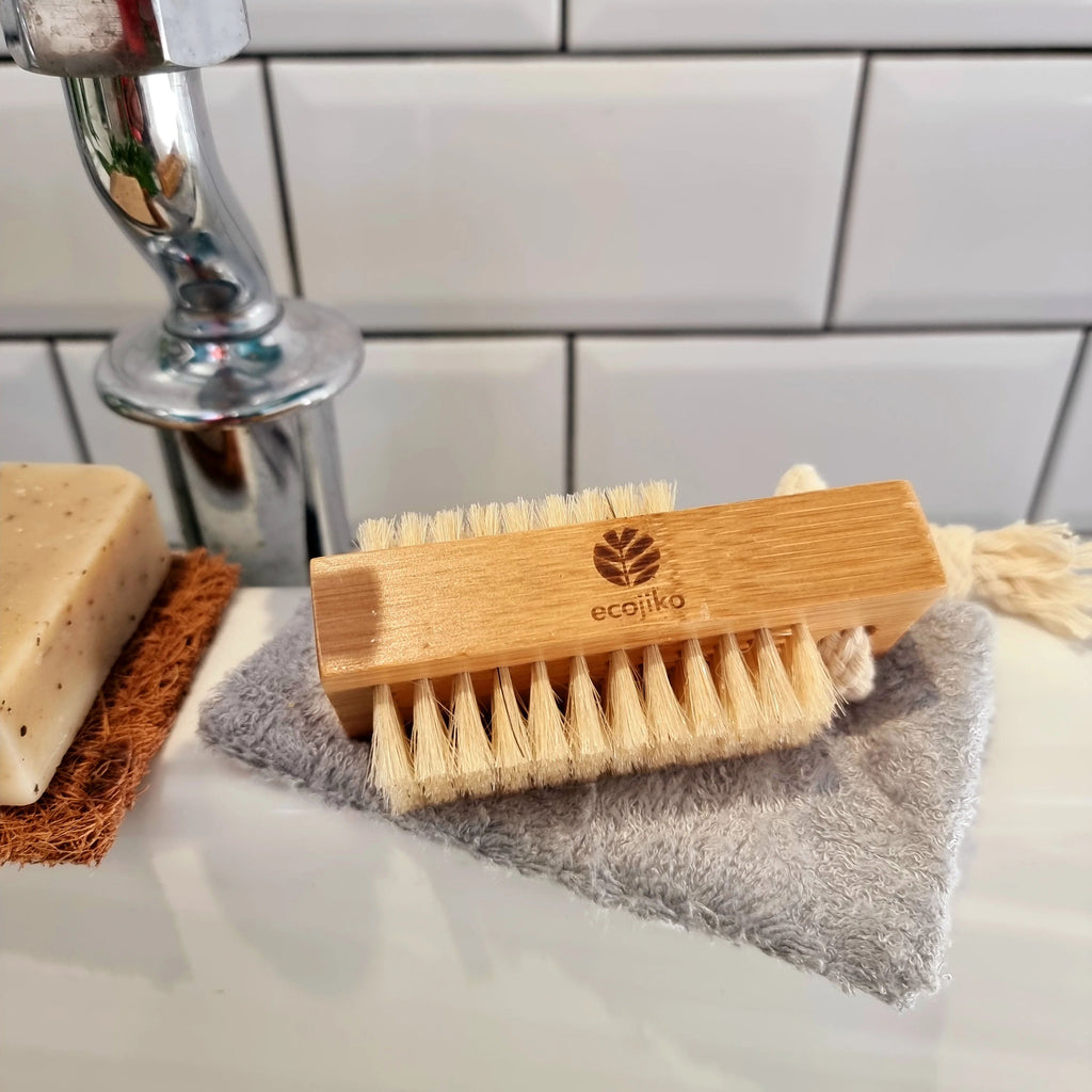 Natural Wooden Nail Brush | Sustainable Bamboo Nail Beauty Brush with Plant Based Bristles