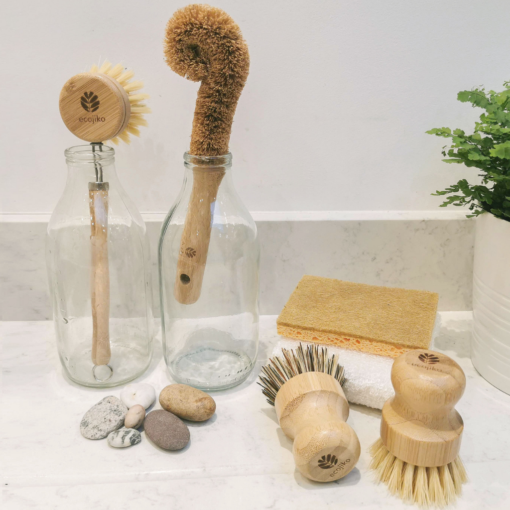 Bamboo Dish Brush (including Extra Replacement Head)